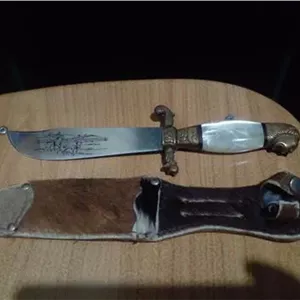 چاقو شکاری برزیل دسته صدف سیاه قلم قلاف چرم
