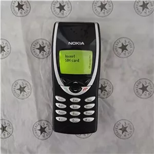 نوکیا 8210 فنلاند