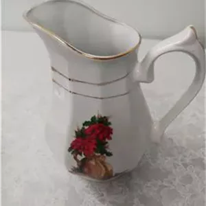 پارچ آب قدیمی گلدار