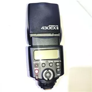 فلاش روی دوربین Canon 430EX II