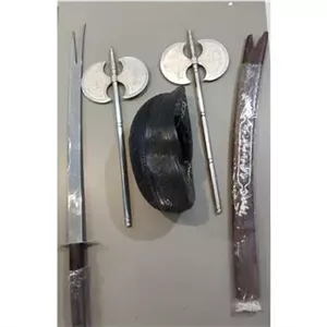 کشکول تبرزین و شمشیر
