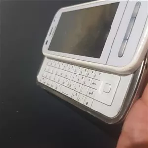 گوشی نوکیا c6-00 خاموش نسبتا تمیز