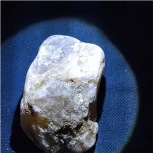 سنگ یاقوت سفید