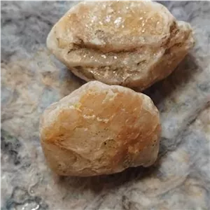 2عدد سنگ سیترین براق