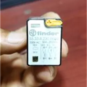 رله شیشه ای finder