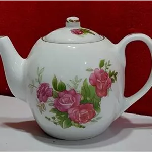 قوری گل سرخی