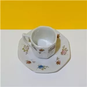 فنجان قهوه خوری کمیاب قدیمی بهمراه نعلبکی