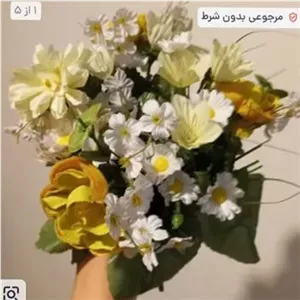 دسته گل مصنوعی بابونه و رز و میخک