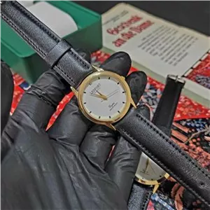 ساعت مچی زنانه لدفورت اصل(بندچرم،موتور درجه)