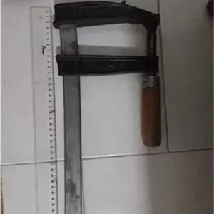 پیچ دستی قدیمی و جوندار