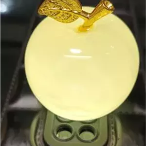 سیب سنگی طبیعی زیبا و کلکسیونی و آنتیک