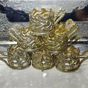 یک دست گالش برنجی قدیمی آب طلا