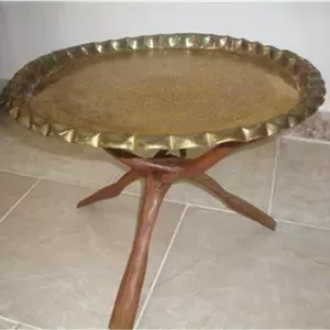 سینی برنجی بهمراه پایه چوبی