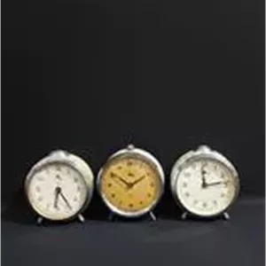ساعت کوکی قدیمی چکسلاواکی