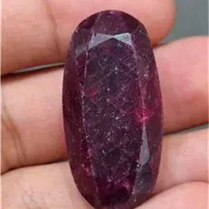سنگ یاقوت سرخ درشت اصل معدنی کد 832