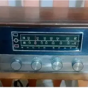 رادیو قدیمی ژاپنی