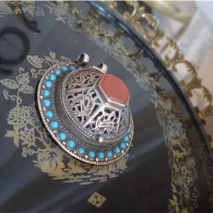 جاحلقه ای نقره نگین عقیق و فیروزه