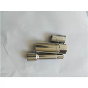 سه تیکه از آچار بکس قدیمی