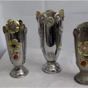 گلدانهای برنجی نگین دار