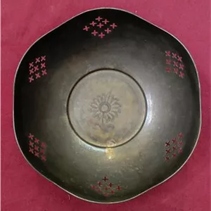 کاسه برنجی پذیرایی خانه اعیان و اشراف قاجاری