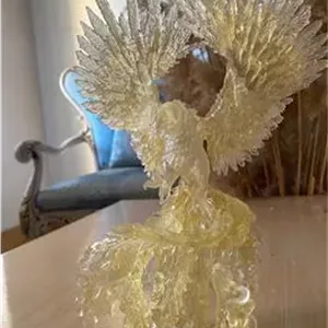 تندیس سیمرغ بلورین