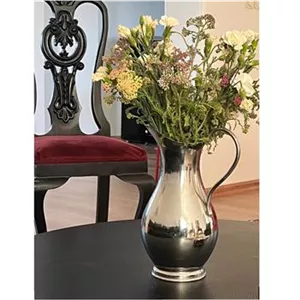 پارچ قدیمی برنجی