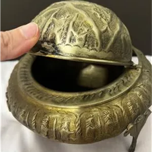 خاویار خوری برنجی قلم دست 