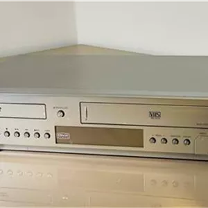 DVD VHS PLAYER SAMSUNG