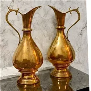 یک جفت پارچ برنجی لب اردکی