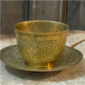 فنجان و نعلبکی قلمکاری