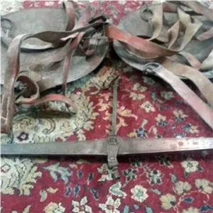 ترازوی آویز روسی با بند چرمی قدیمی کلکسیونی