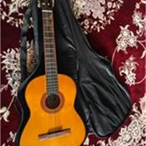 گیتار Yamaha C70
