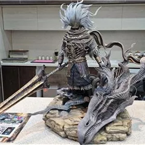 پارت اول فیگور اصل Nameless King