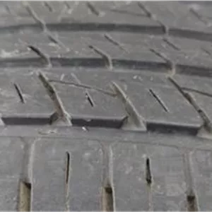 لاستیک خودرو شاسی کومهو 235 در 60 رینگ 18