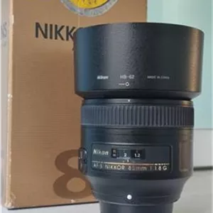 لنز نیکون 85mm f1.8