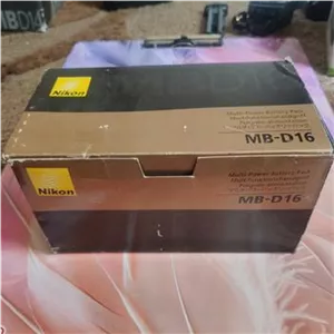 گریپ دوربین نیکون D750 MB-D61