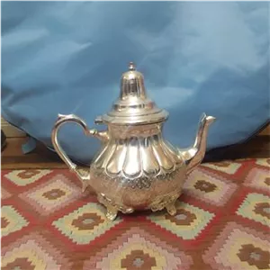 قوری تمیز قدیمی