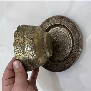 بشقاب و لاله برنجی