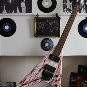 گیتار الکتریک Flying V blood custom