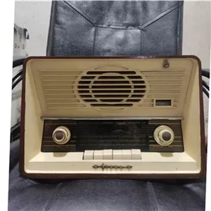 رادیو لامپی سیرا ساخت 1958