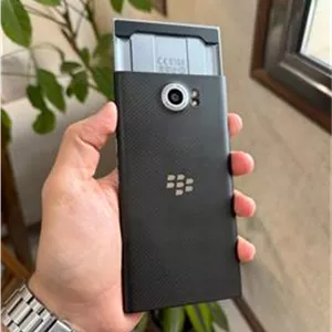 blackberry priv  بلک بری پریو