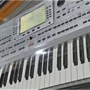 ارگ pa80سالم همراه بافلش کارت 4لبه
