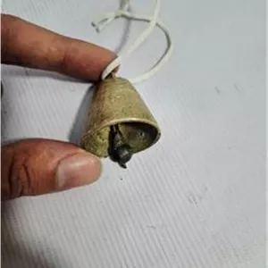 زنگوله برنجی کوچک قدیمی خوش صدا