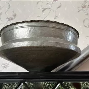 تاس مسی قاجاری لب کنگرهای