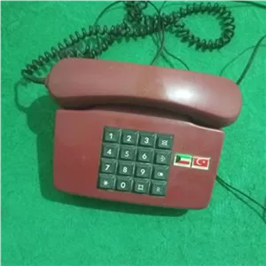 تلفن رو میزی