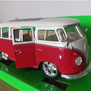 ماکت ماشین فلزی Volkswagen Bus 1962 برند Welly