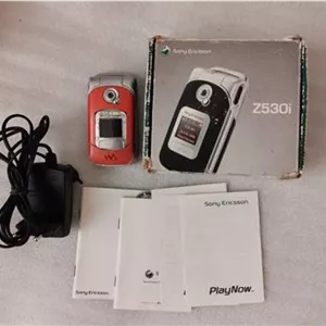 گوشی موبایل سونی اریکسون مدل Z530i (توضیح دارد