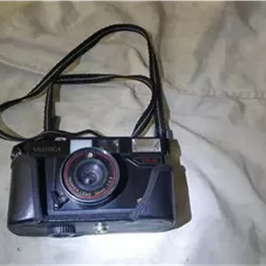 دوربین عکاسی ژاپنی یاشیکا ایراد دار دکوری