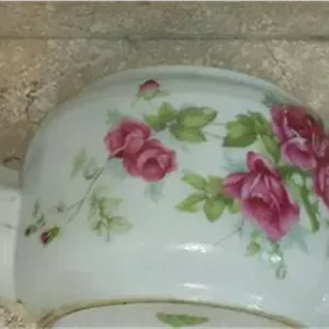 فروش قوری قدیمی ایرادار گل سرخی