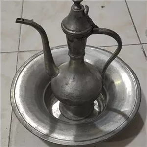 آفتابه و لگن قدیمی